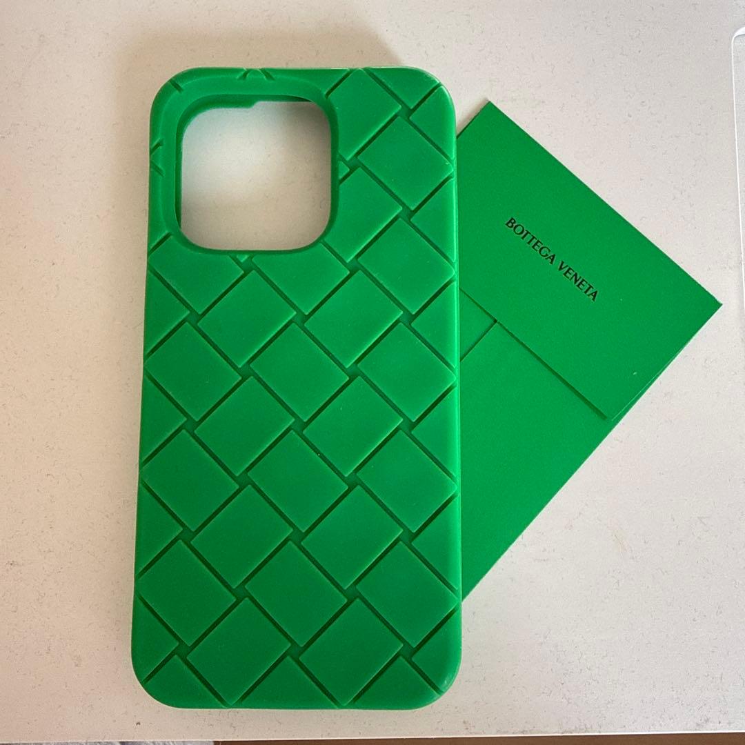 Bottega Veneta グリーン iPhone16Proケース