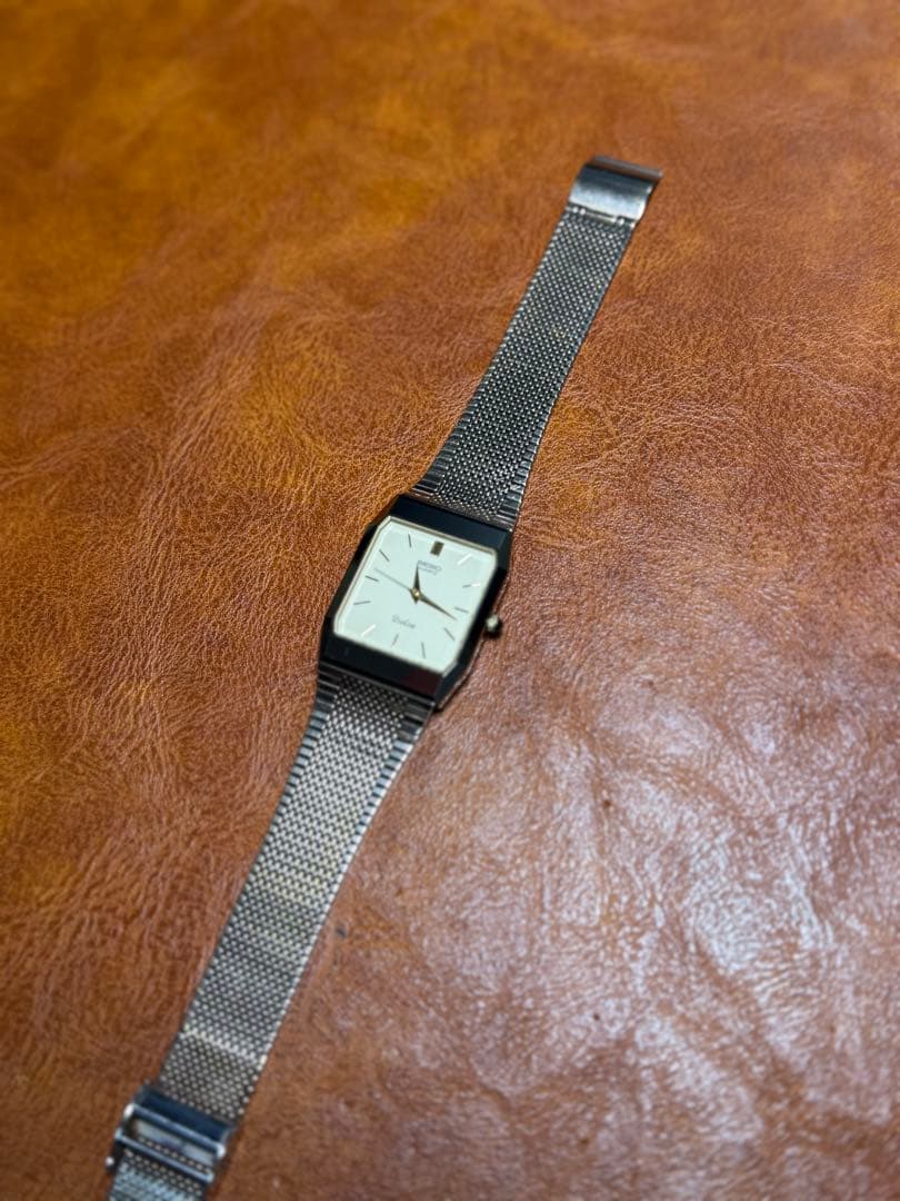 A111希少 稼動品 SEIKO DOLCE レクタンギュラー80年代