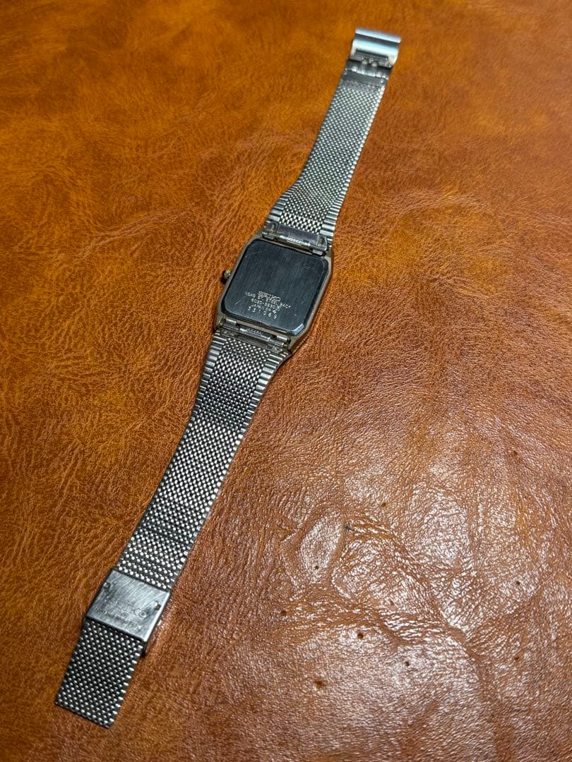 A111希少 稼動品 SEIKO DOLCE レクタンギュラー80年代