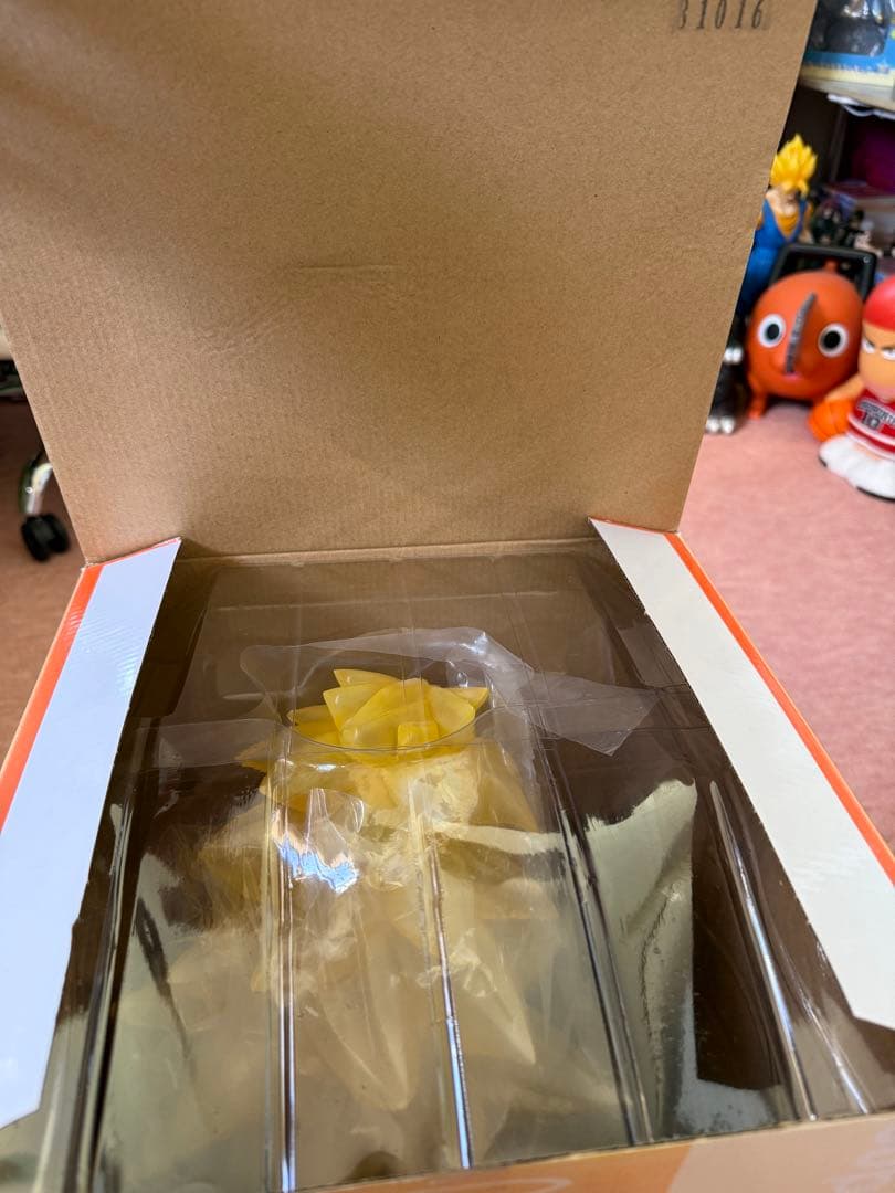 x-plus ギガンティックシリーズ　孫悟空　スーパーサイヤ人3 限定ver