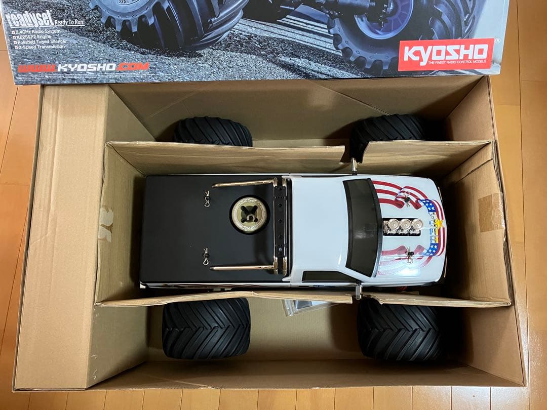 KYOSHO USA-1 1/8スケール ラジコンモンスタートラック