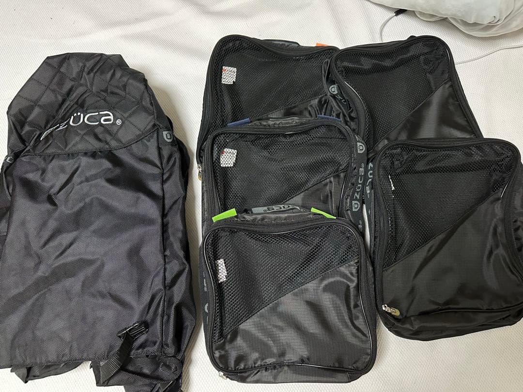 r  ZUCA PRO Travel ズーカ 座れる キャリーケース