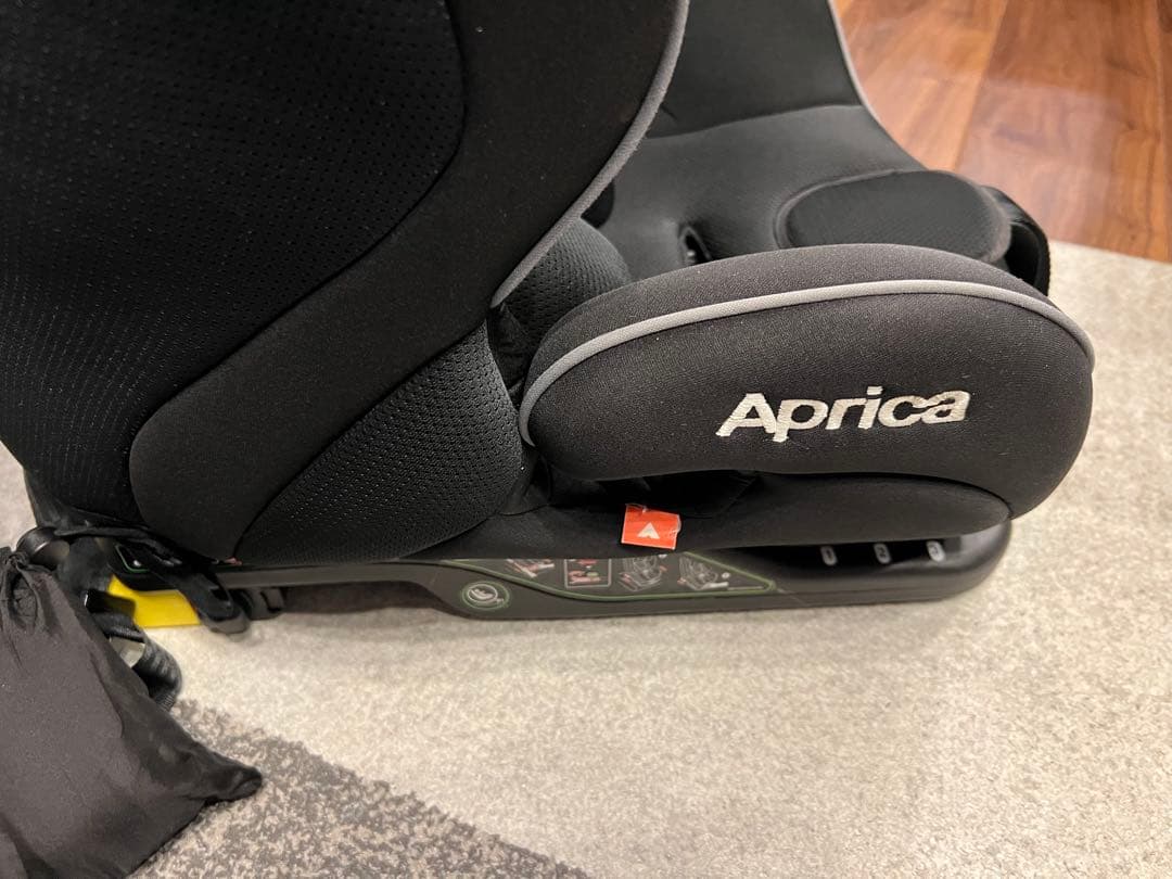 Aprica formfit フォームフィットISOFIX
