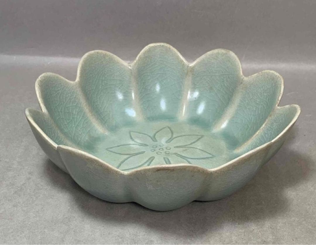 中国 見込み花図　花形洗筆（鉢）　u6230931