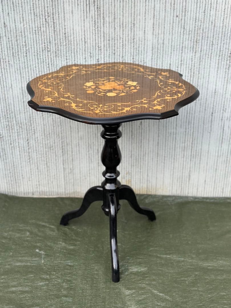 【サイドテーブル】イタリア　象嵌細工　コーヒーテーブル　花台　飾り台　インテリア