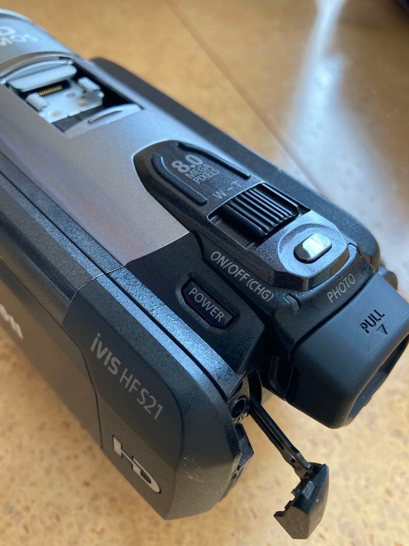 d*9様 Canon IVIS HF S21 ビデオカメラ 本体
