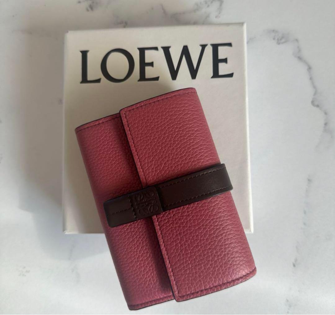 新品未使用！LOEWE ヴァーティカルウォレット　財布