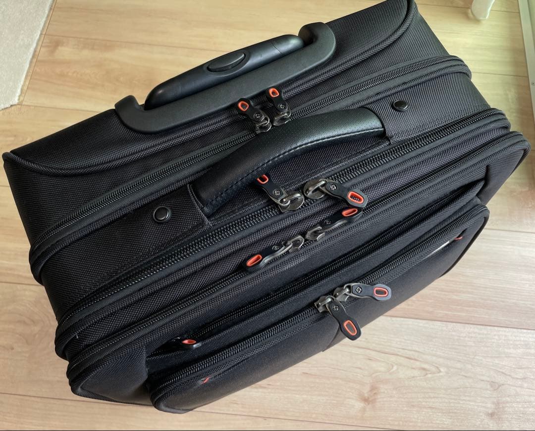 【極美品】Somsonite サムソナイト ビジネスキャリー 2輪 機内持込