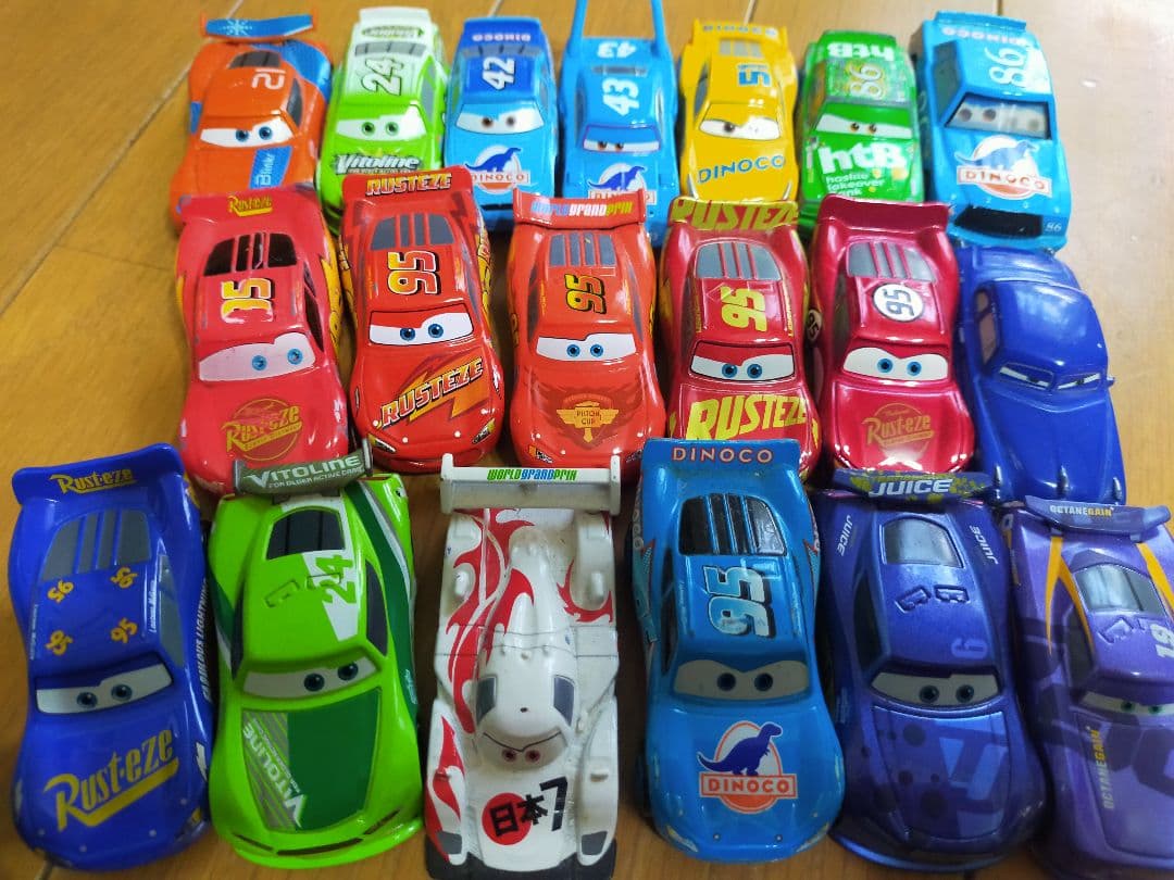 カーズ　トミカ　まとめ売り