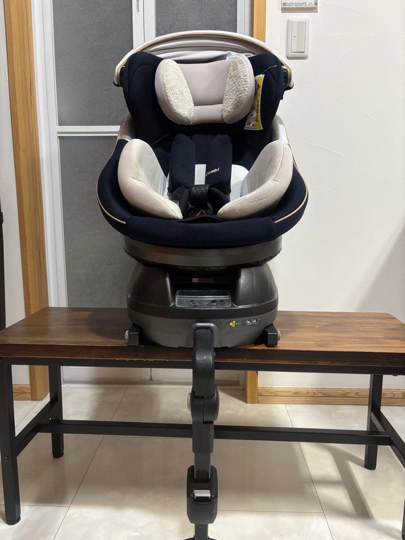 Combi CG-UIG チャイルドシート コンビ CG-UIG ネイビー