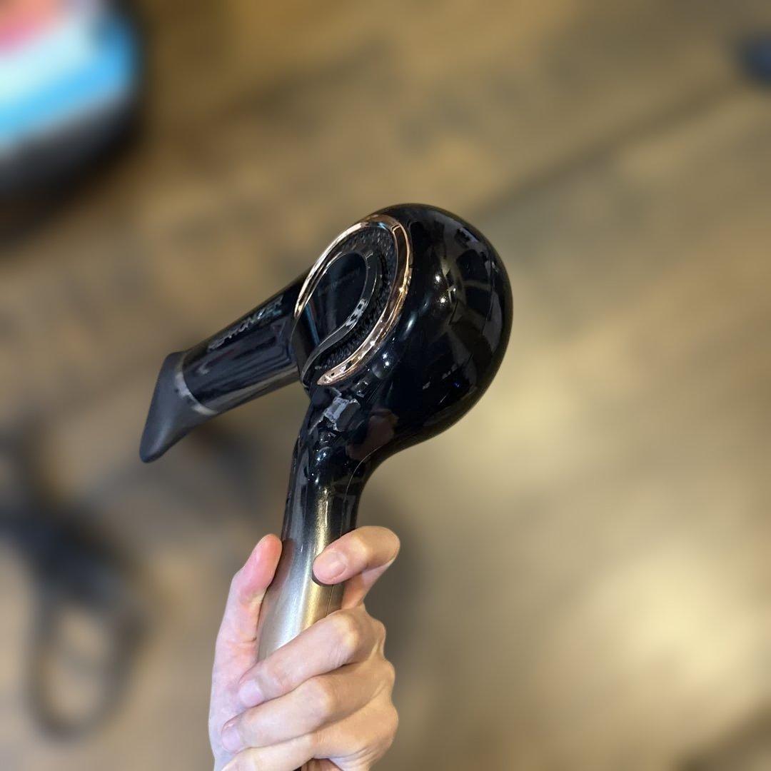 ヘアビューロン4Dヘアドライヤー ブラック/ゴールド