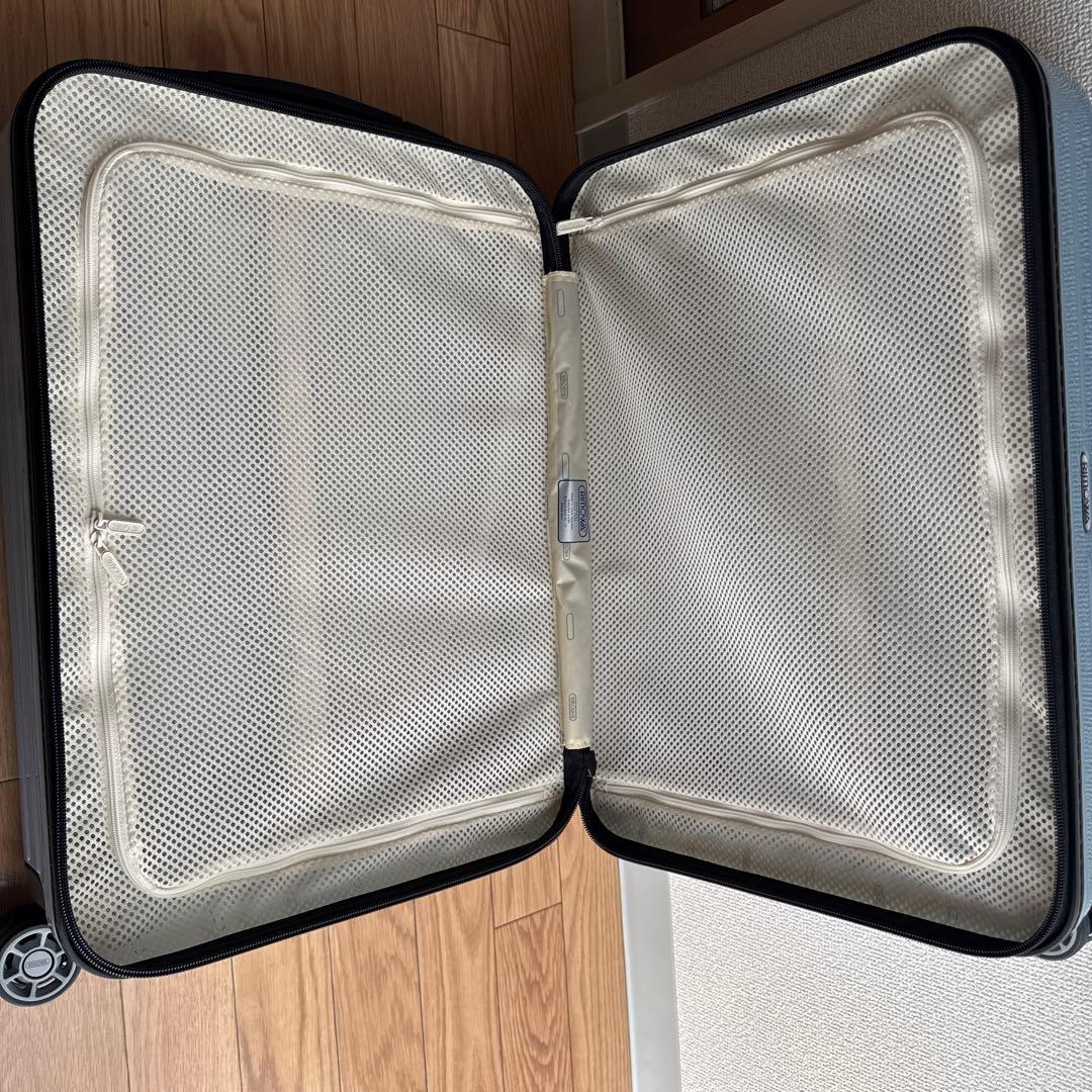 リモワサルサエアーキャリーケース