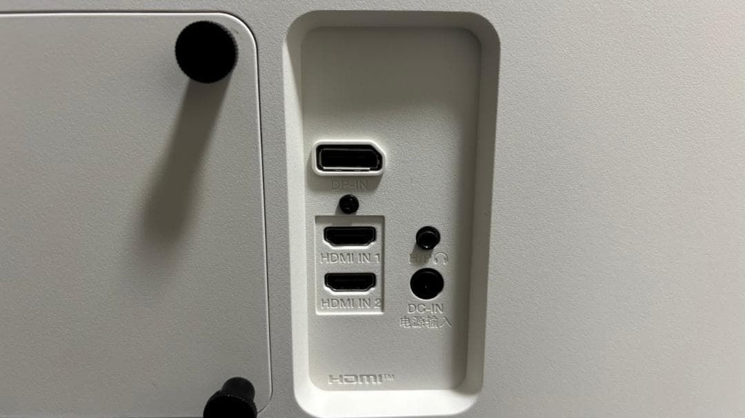 LG ディスプレイ 27UP600-W 27インチ / 4K / IPS非光沢