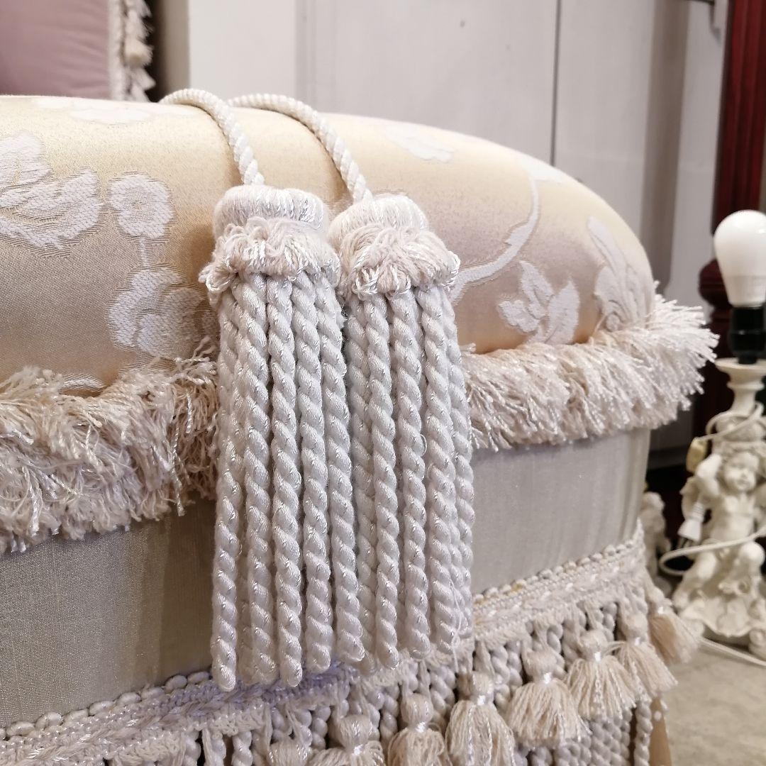 Φ【美品】ジェニファーテイラー Heirloom オットマン フットスツール ①