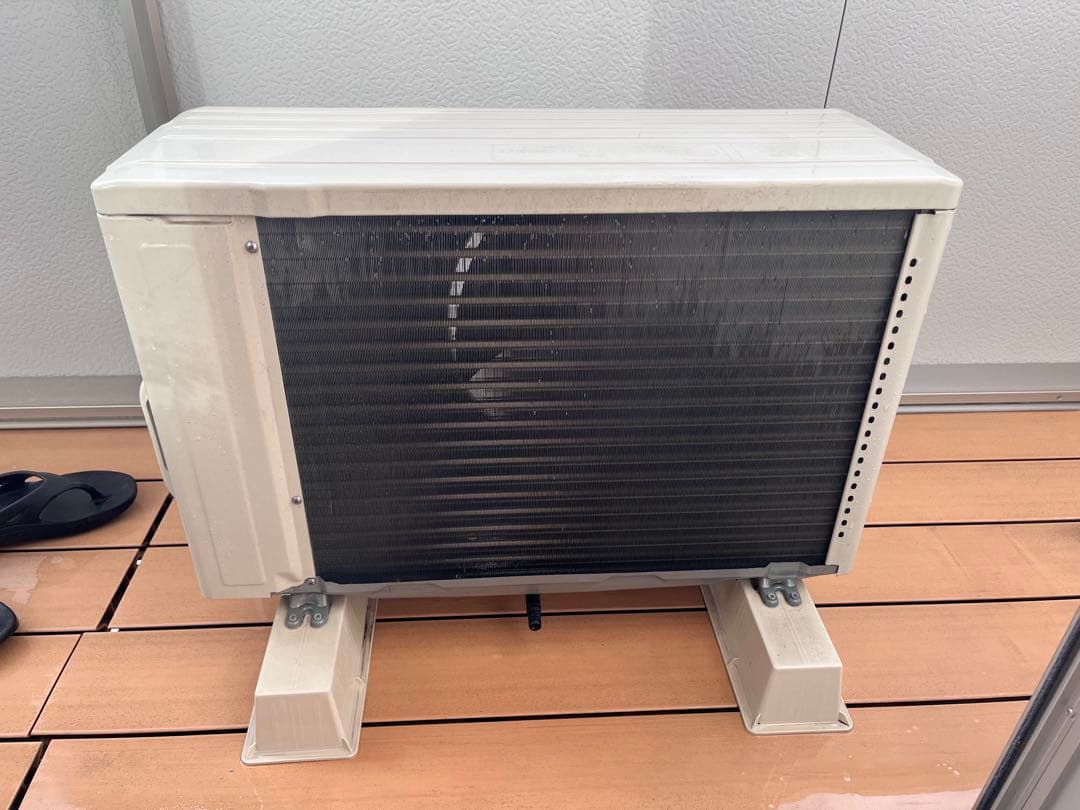 三菱 ルームエアコン MSZ-GE2220-W 6畳用 霧ヶ峰　室外機付き