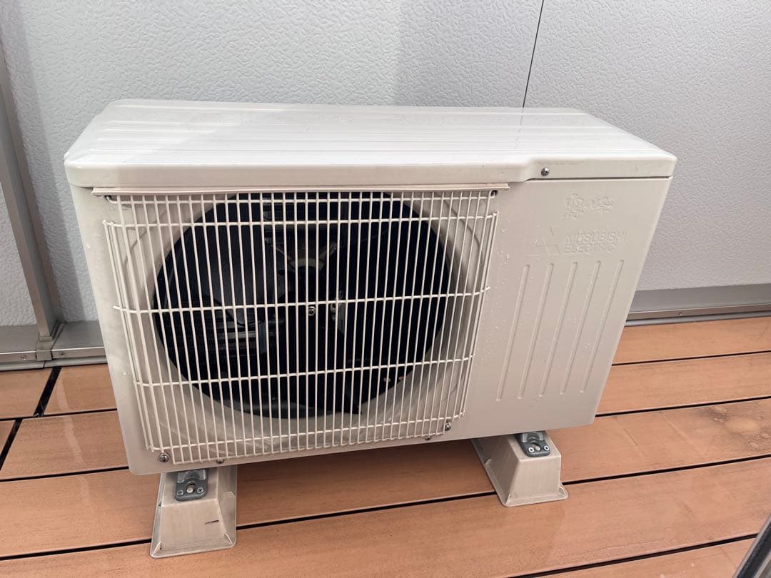 三菱 ルームエアコン MSZ-GE2220-W 6畳用 霧ヶ峰　室外機付き