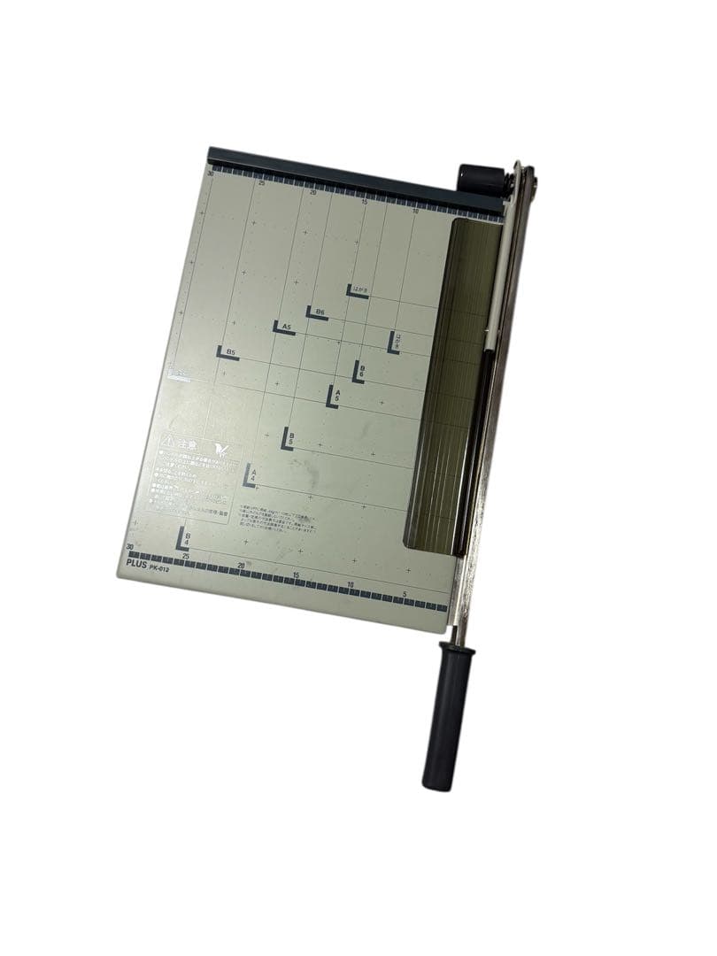 PLUS プラス 裁断機 ペーパーカッター PK-012 裁断幅 B4タテ