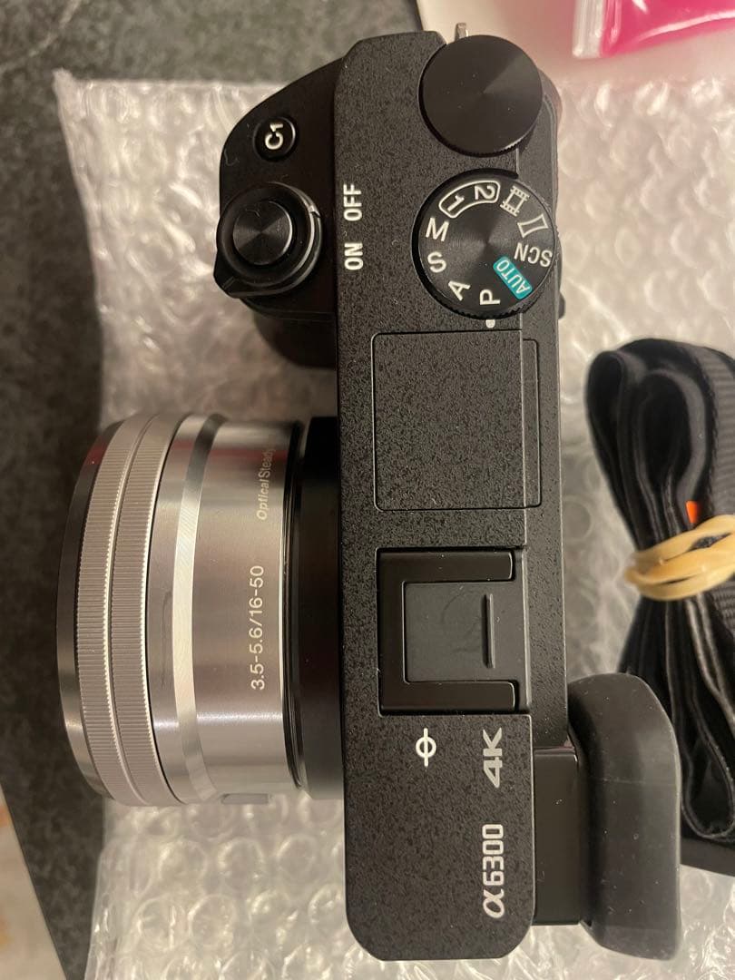 SONY a6300 一眼レフカメラ　標準レンズキット　レンズ交換不可