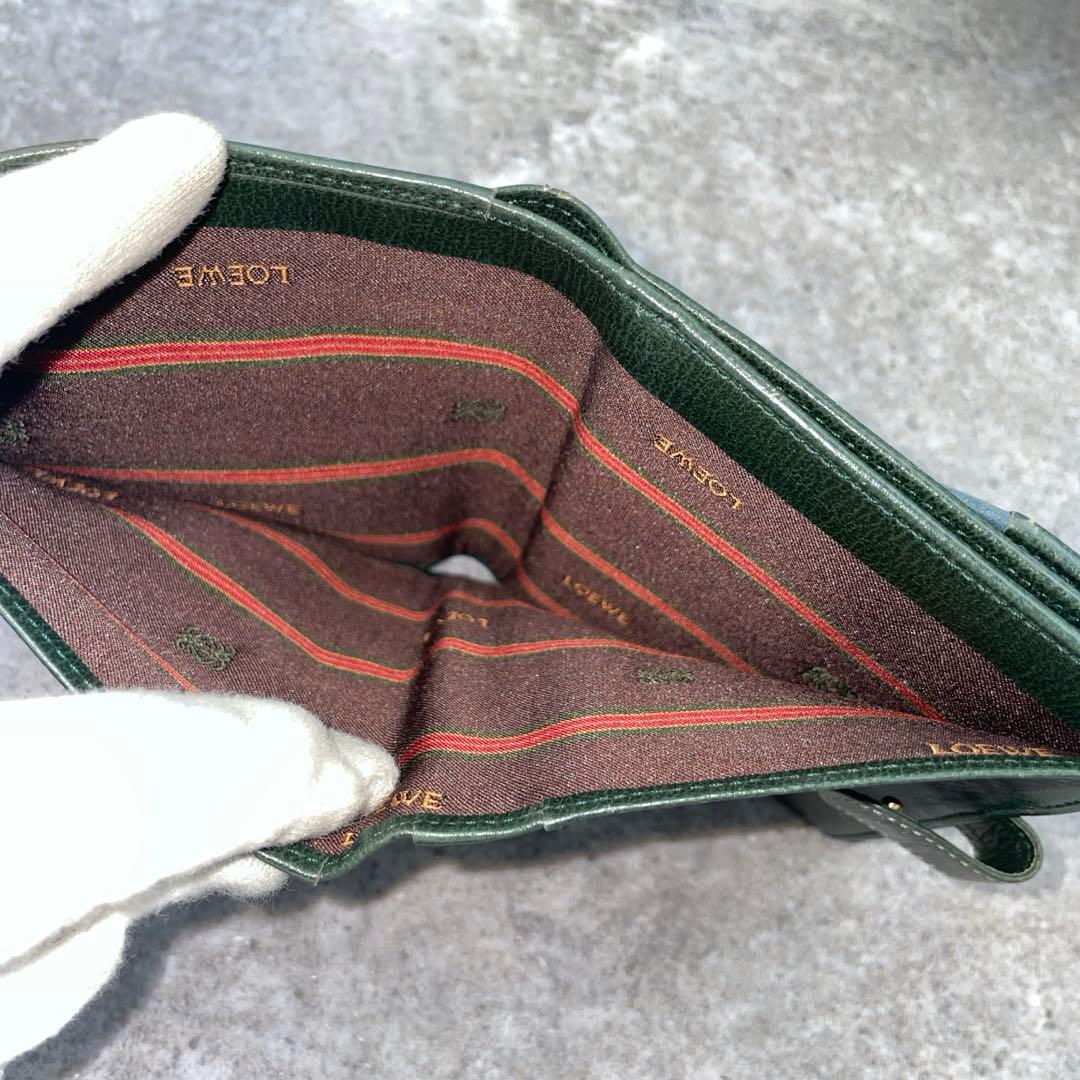 【極美品】LOEWE ロエベ 折り財布 レザー 緑 グリーン エンボスロゴ