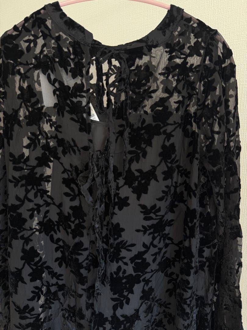 11/9限定⭐︎CIAOPANIC ⭐︎新品⭐︎ベロアフラワーティアードワンピース