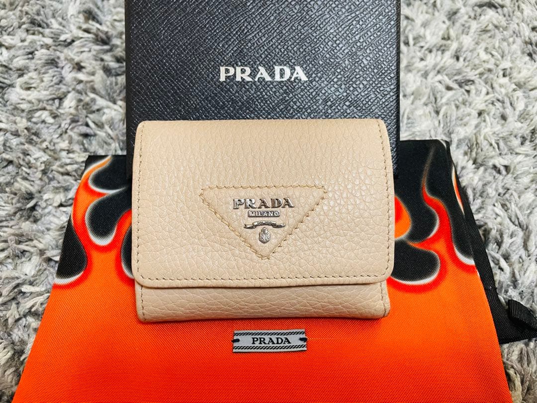 【12/16値下げ】PRADA ヴィッテロダイノレザー ミニ財布