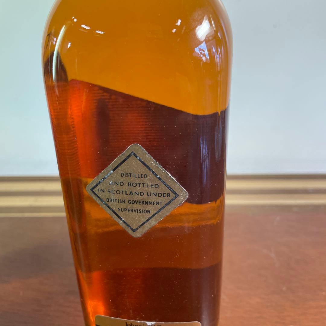 ジョニーウォーカー　黒ラベル　赤ラベル　ウイスキー特級　未開封　70年代　古酒