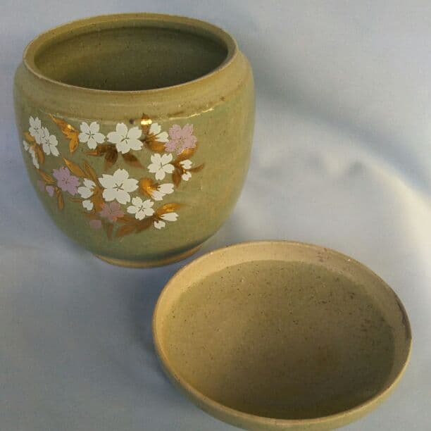 金彩吉野桜 安らぎのお骨壺〔5寸〕