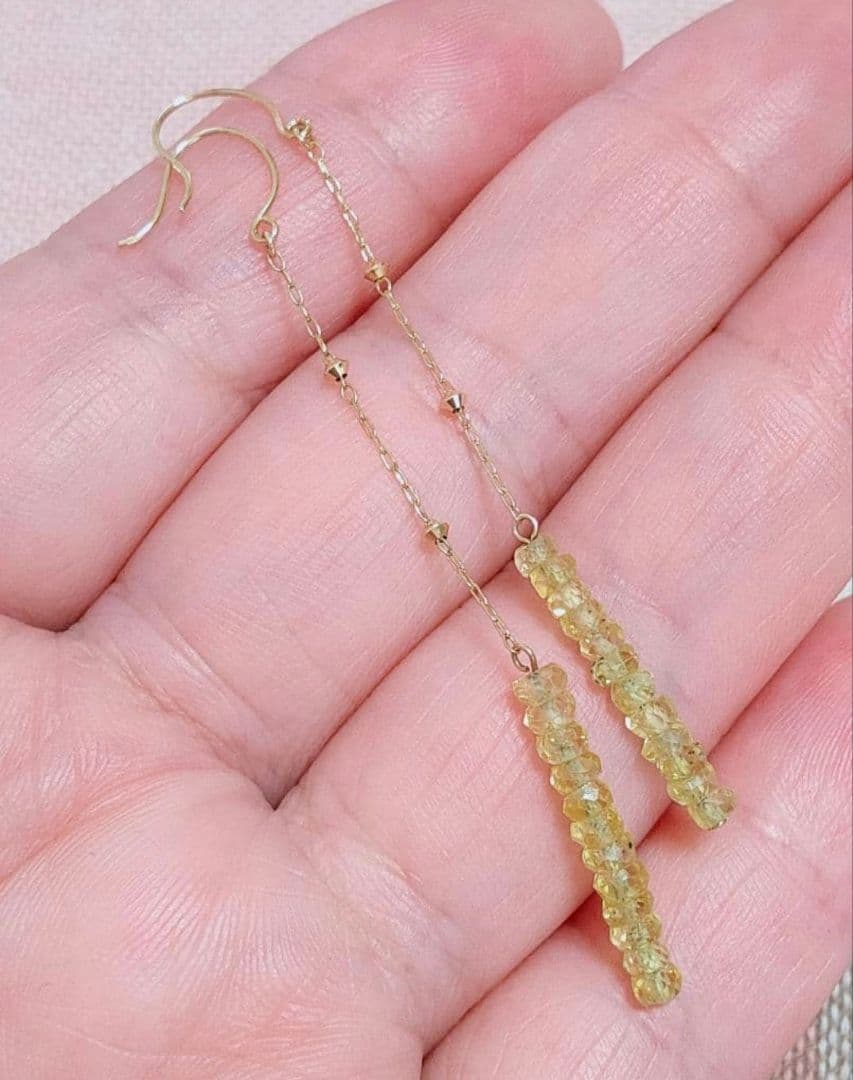 未使用品 k18 天然イエローサファイア ピアス