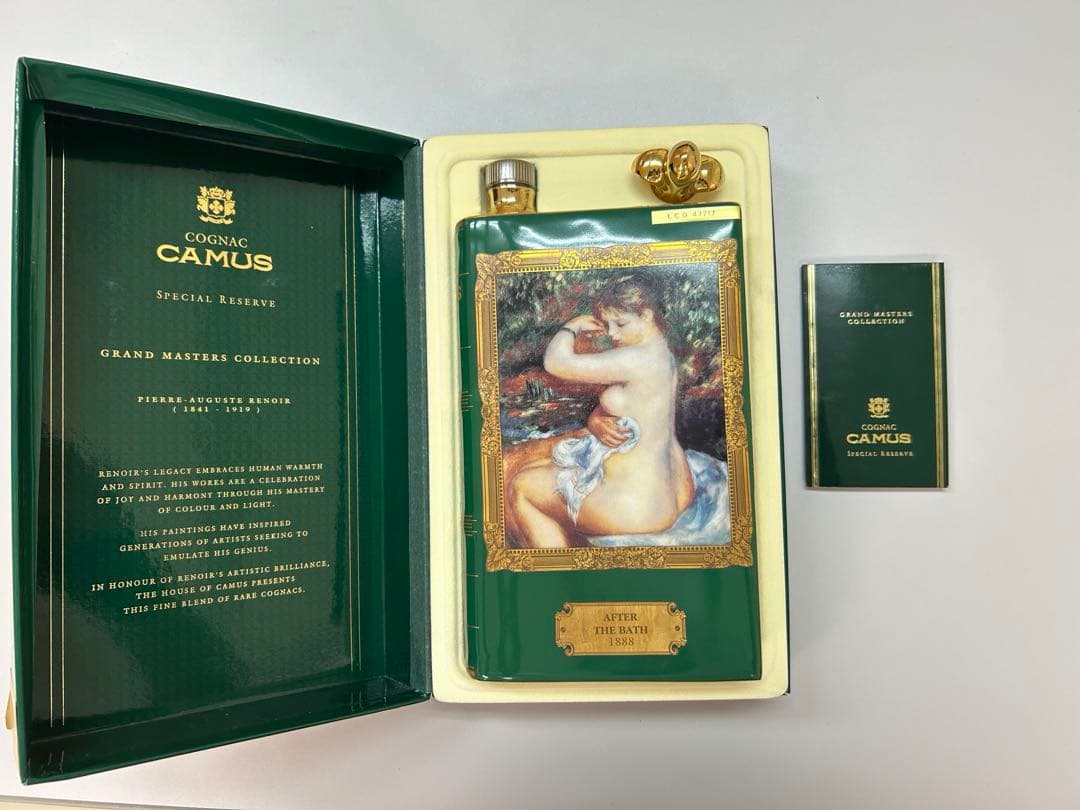 希少品　未開封　CAMUS カミユ　ルノアールボトル　カミューブランデー