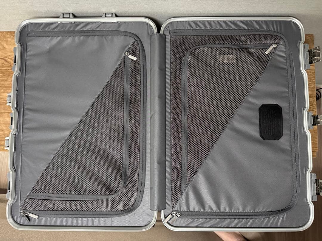 TUMI 19DEGREE ALUMINUM ショートトリップパッキングケース