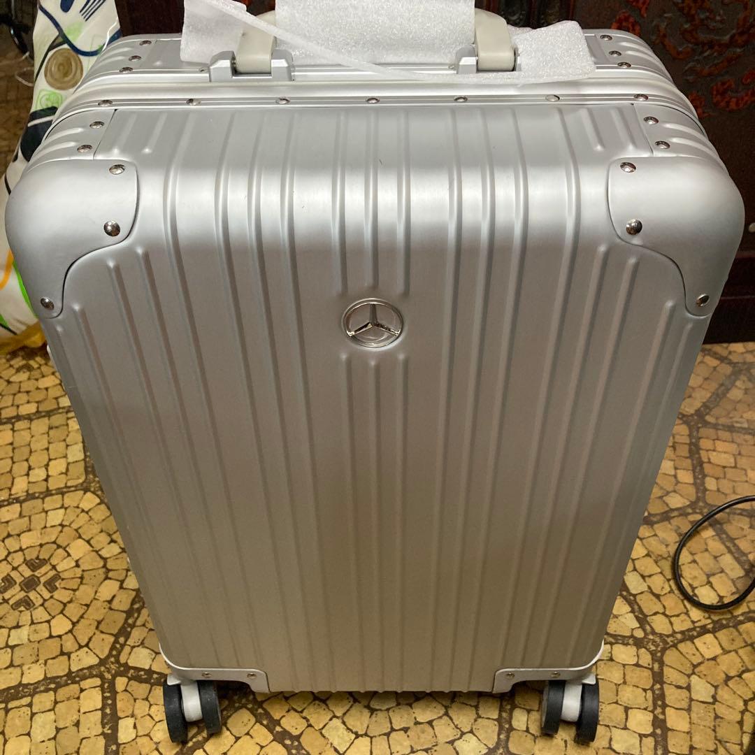 Mercedes キャリーケース　新品