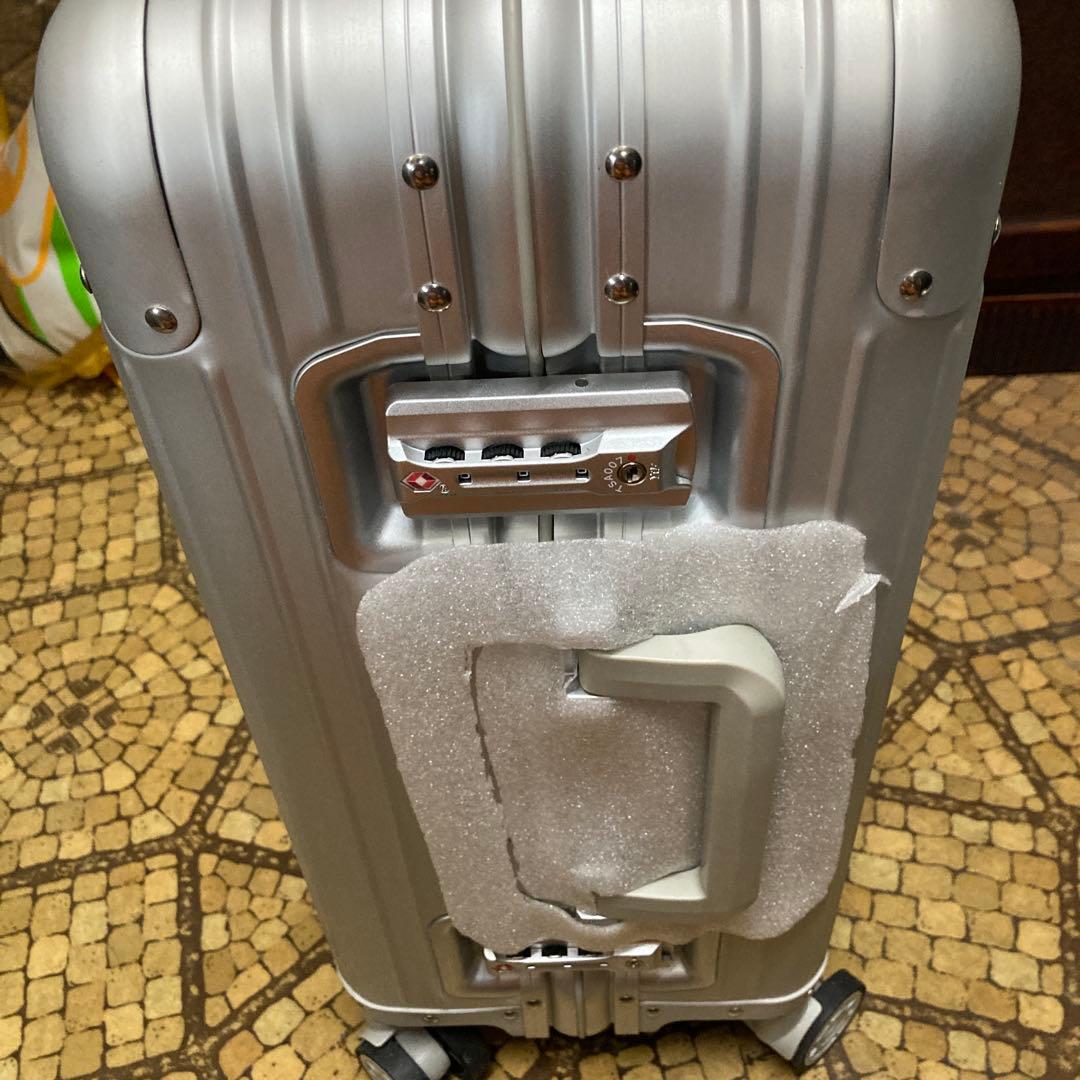 Mercedes キャリーケース　新品