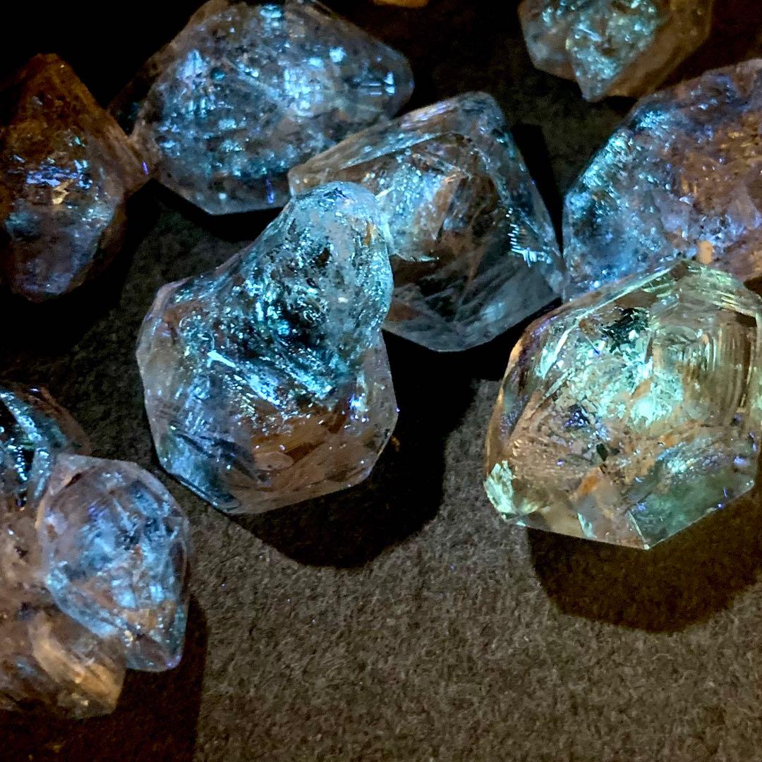 ペトロレアムクォーツ(特大)5個セットw-2/蛍光水晶