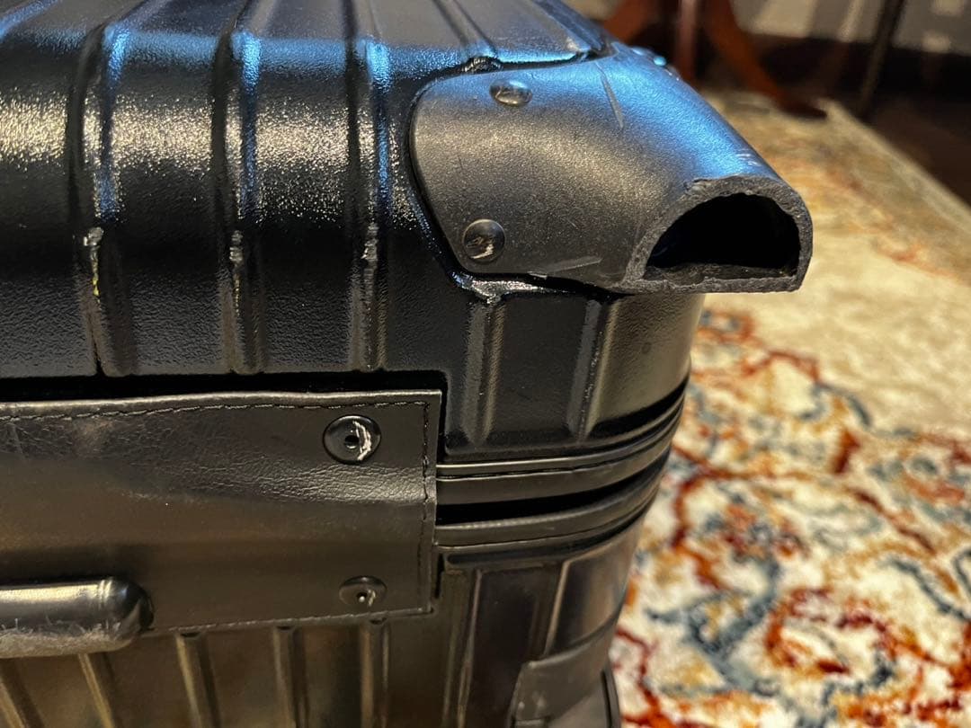 リモワスーツケース 104L