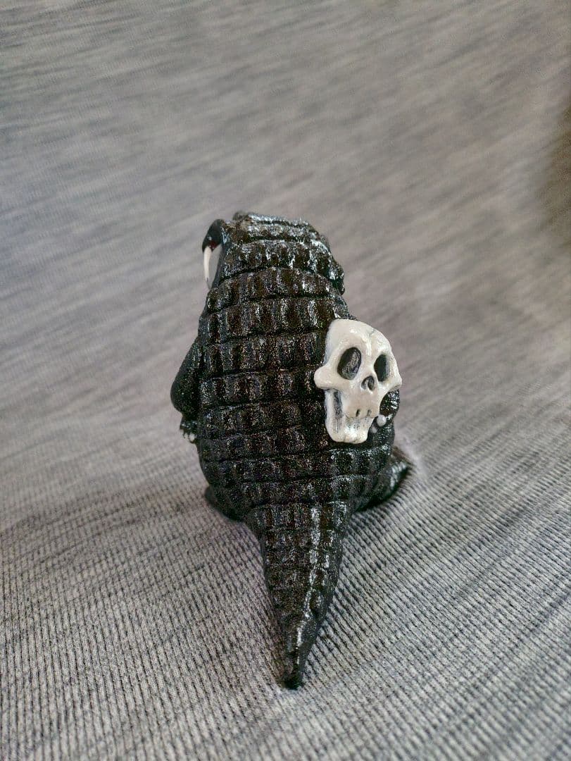 カゲマルデザイン　人喰いワニ　クロちゃん　ジャックペイントン氏塗装　ワンオフ