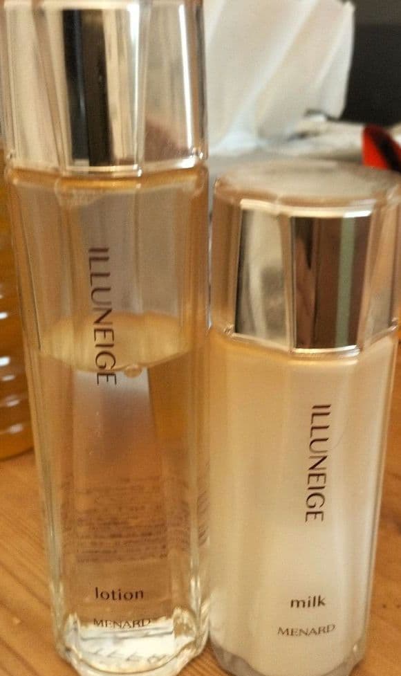 ILLUNEIGE lotion & milk セット