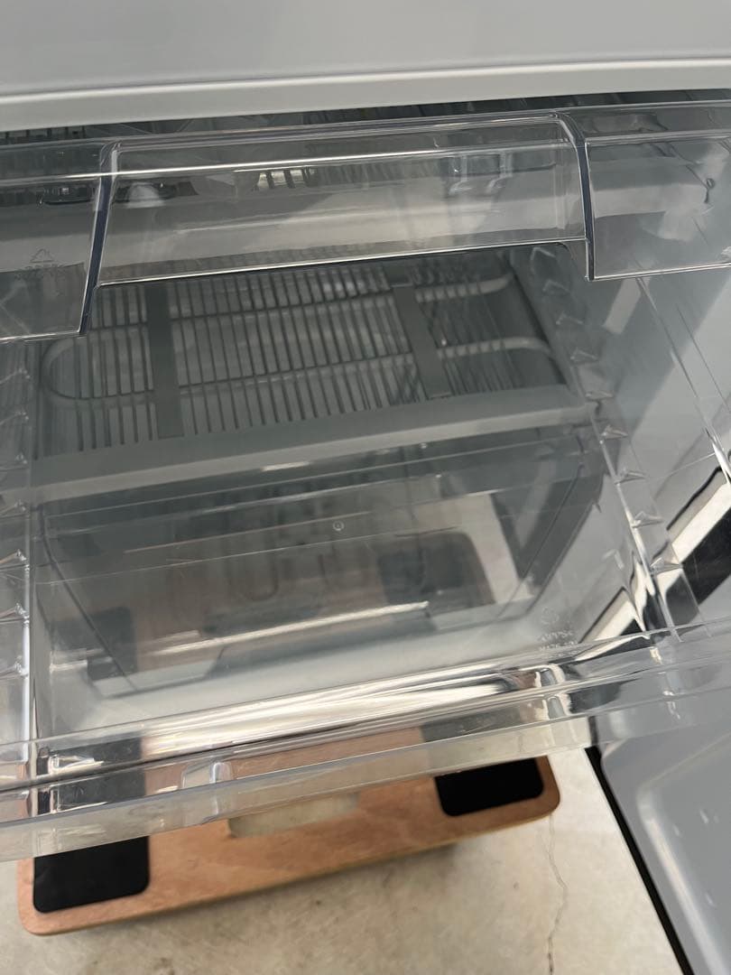 2023年製 142L美品 アイリスオーヤマ冷凍冷蔵庫 IRSD-14A-B T