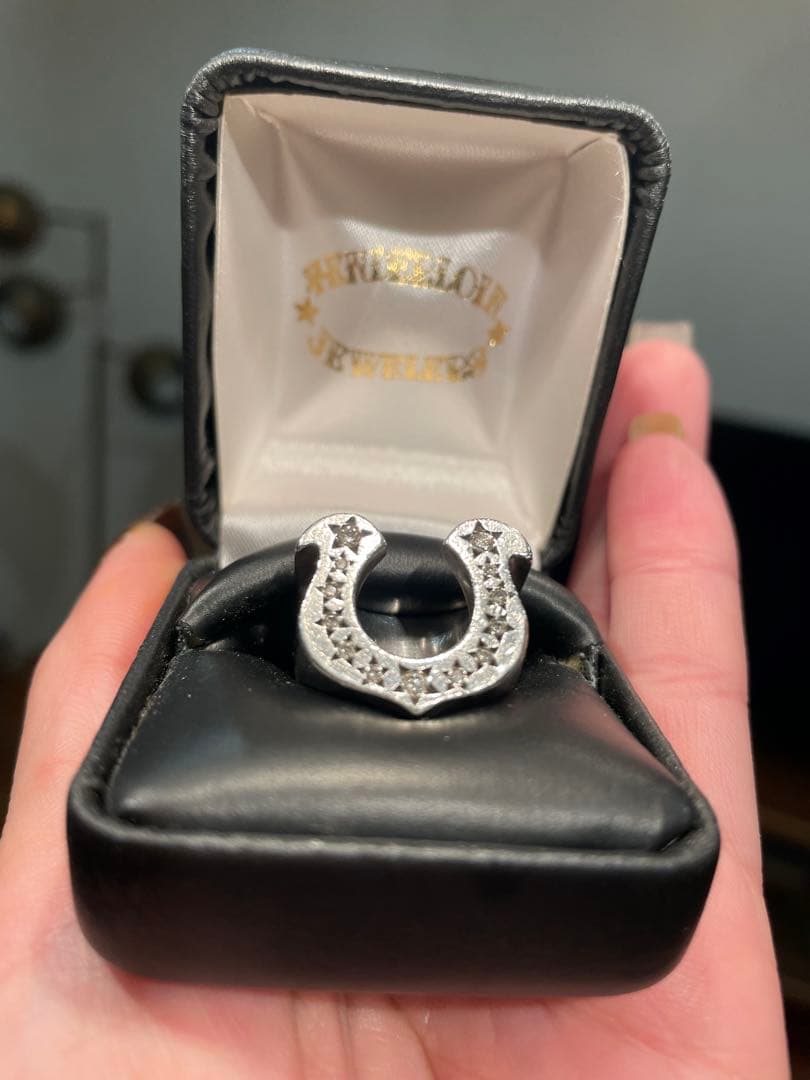 テンダーロイン　ホースシューリング　10号石付きダイヤモンドTENDERLOIN