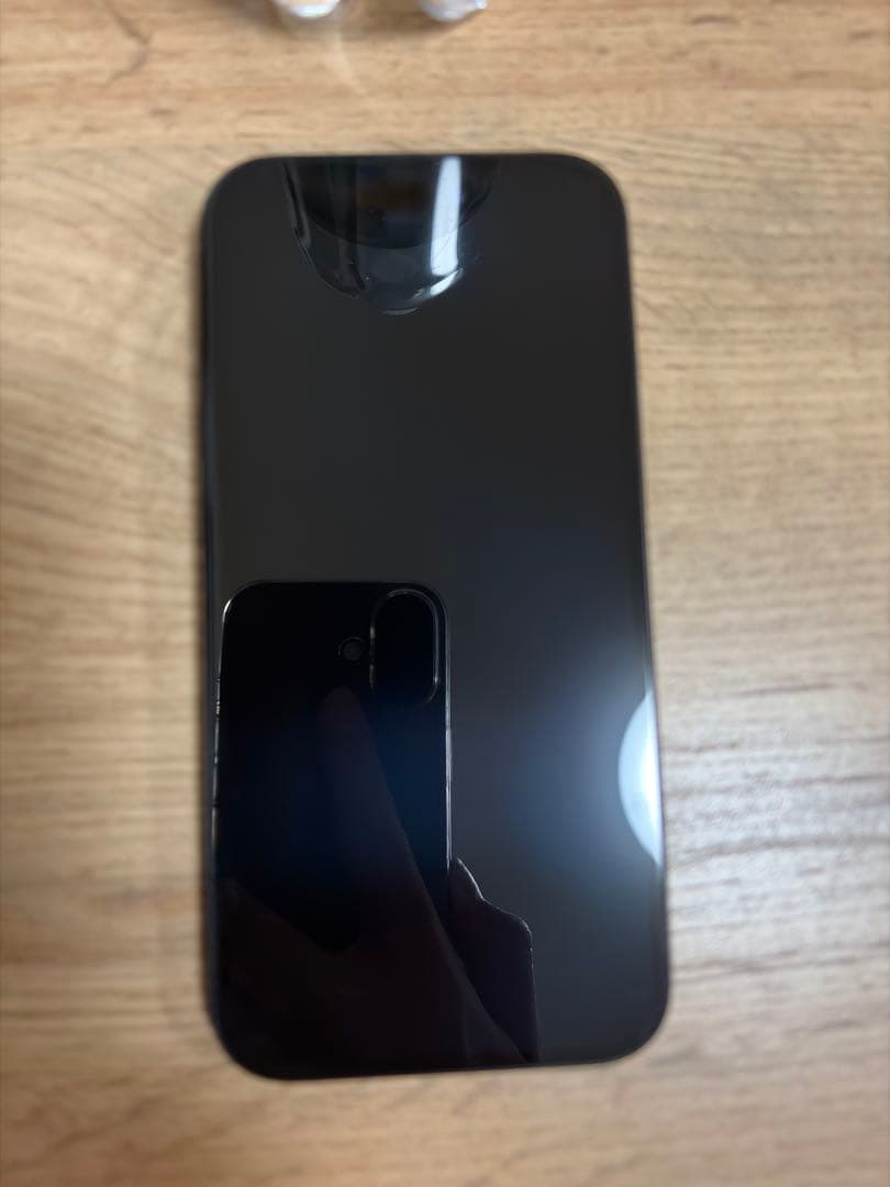 Apple iPhone 15 ブラック