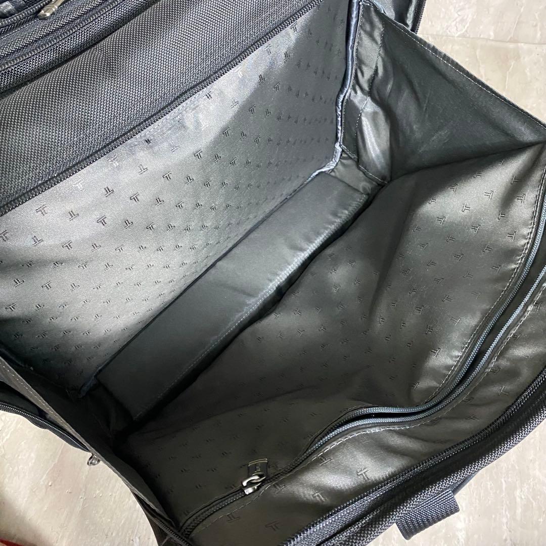 極美品 廃盤モデル TUMI G4.4 26103D4 コンピューターケース付
