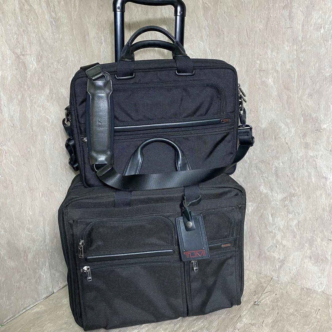 極美品 廃盤モデル TUMI G4.4 26103D4 コンピューターケース付