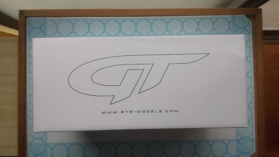 ミニカー 1/18 GT SPIRIT Porsche 911 Turbo ZM013