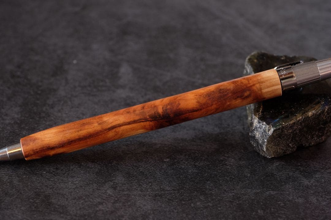 高村杢工房PG5木軸カスタムシャープペンシル0086 伊勢杉油杢 紅白