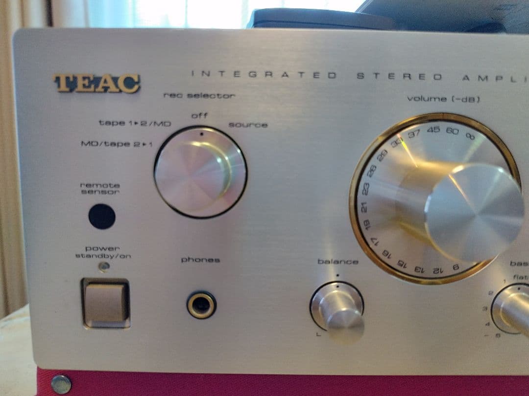 TEAC AH-500 プリメインアンプ