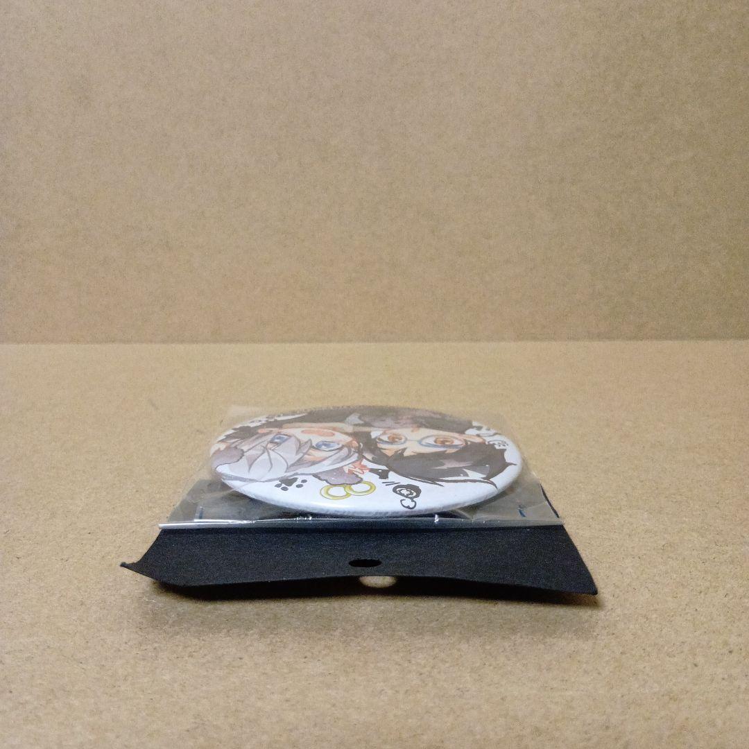 【激レア】ユーリオンアイス [ 勇利＆ヴィクトル＆マッカチン ] バッジ