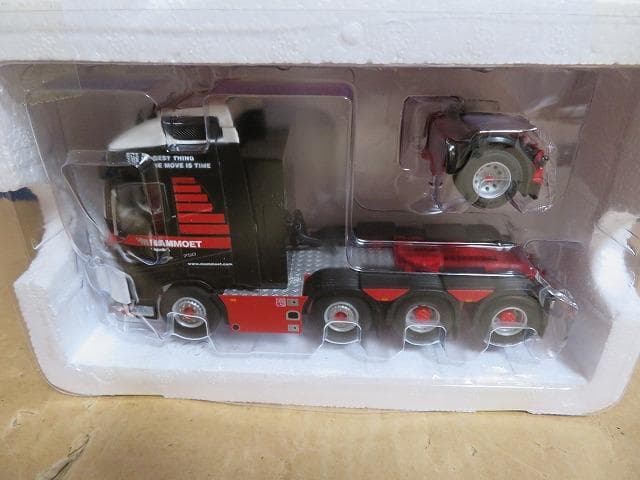 ミニカー WSI 1/50 Mammoet VOLVO FH4 GL 8x4 + 1ac