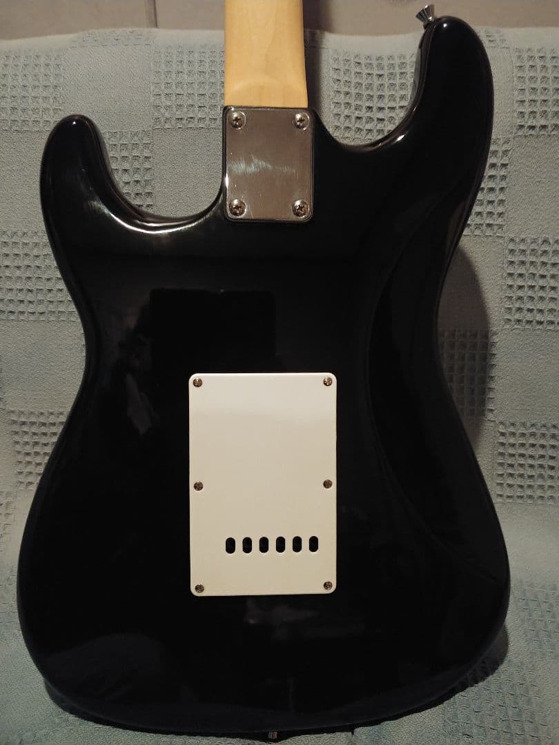 IMP Imperial エレキギター ピエロデザイン　ストラトキャスタータイプ