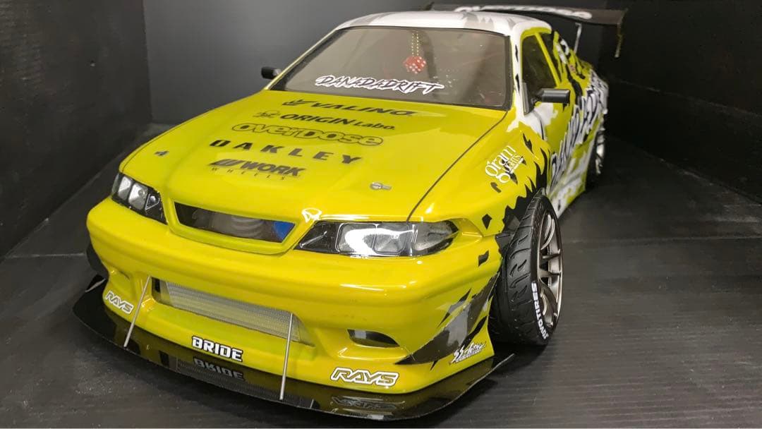 ラジコンボディ