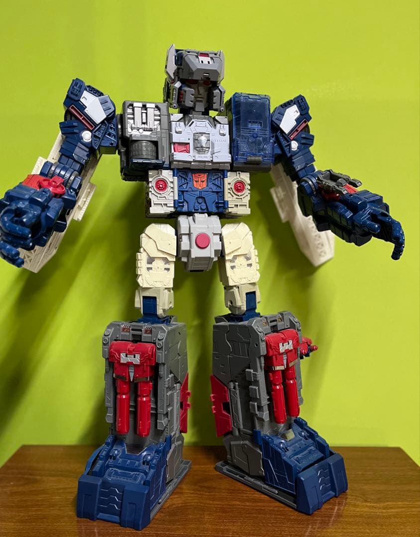トランスフォーマーレジェンズ　フォートレスマキシマス&アップグレードパーツ付き