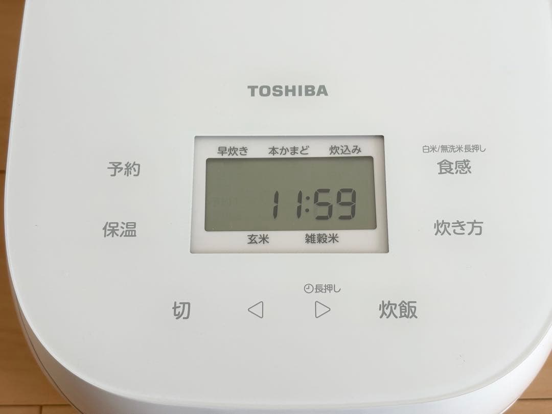 【東芝】RC-10BHW 5.5合 炊飯ジャー （25年製）